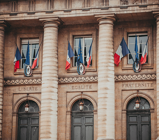 batiment liberté égalité fraternité